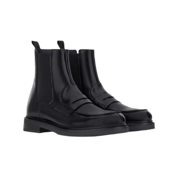 SMOOTH CALFSKIN BEATLE BOOTS
